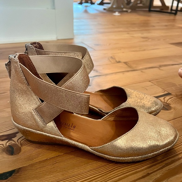 Gentle Souls by Kenneth Cole Noa Elastic Strap d’Orsay Ballet Sandal - Picture 2 of 5